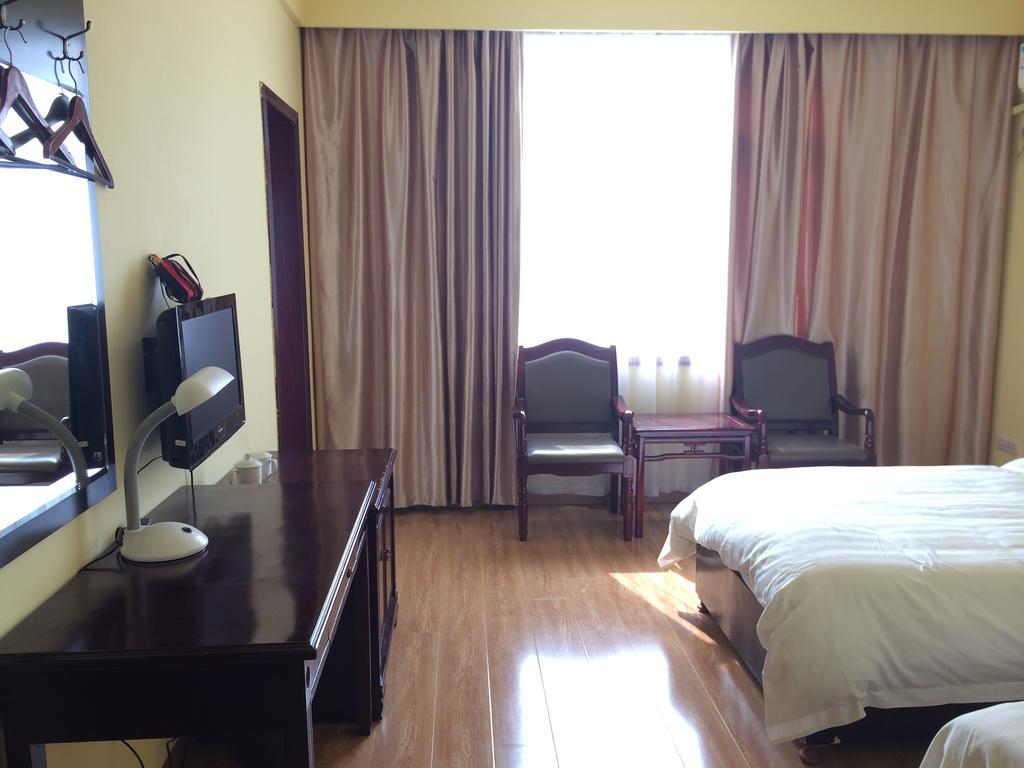 Wudang International Youth Hostel Danjiangkou Quarto foto